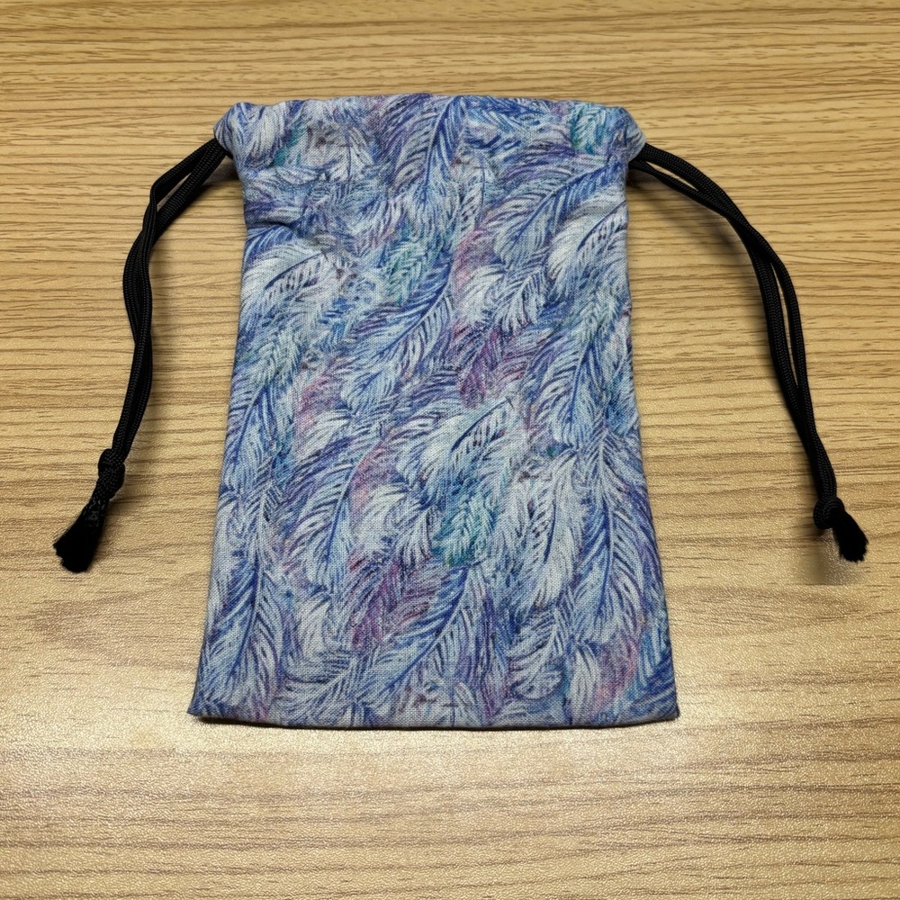 Feather Print Drawstring Pouch
